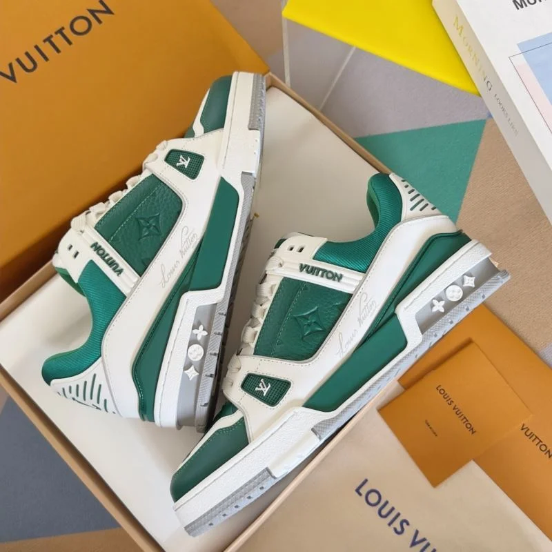 Lightweight Louis Vuitton Trainer Sneaker 31518
