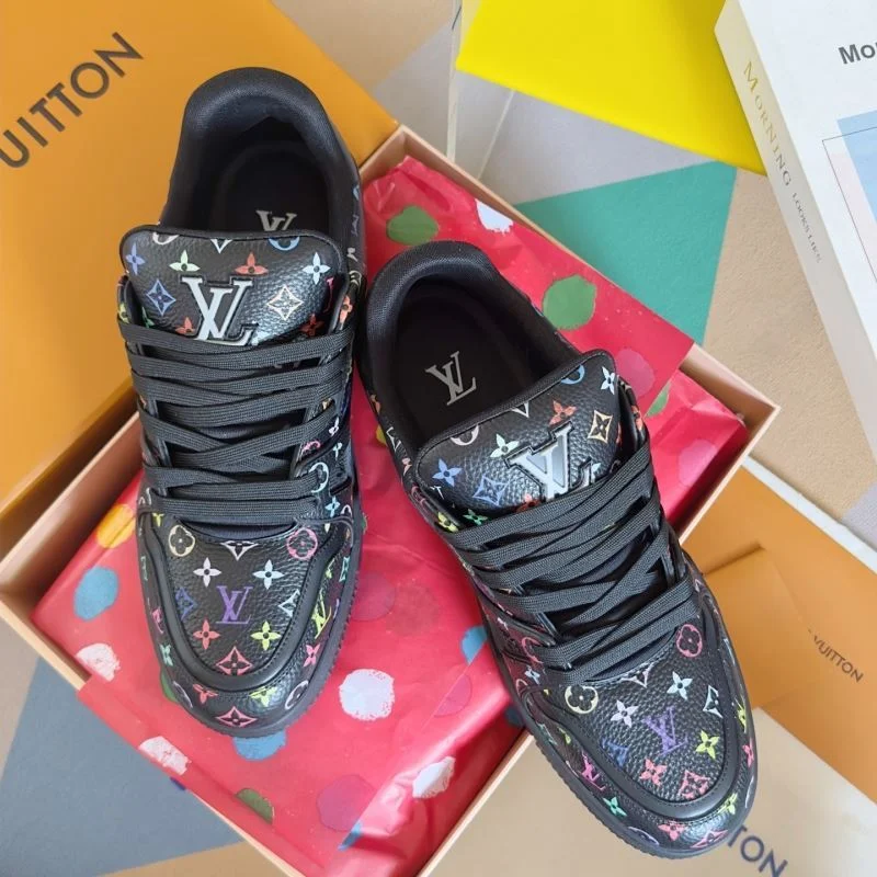 Seasonal Louis Vuitton Trainer Sneaker 31517
