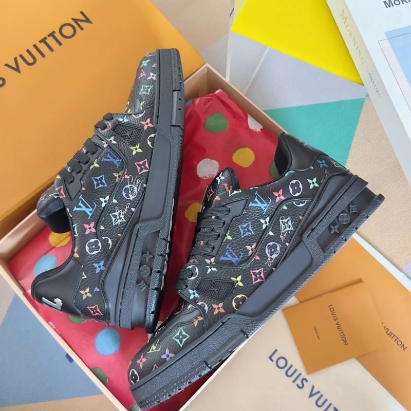 Seasonal Louis Vuitton Trainer Sneaker 31517