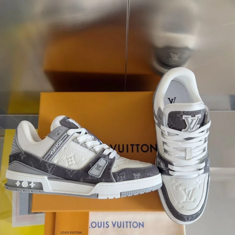 Louis Vuitton Trainer Sneaker WaterResistant 31515