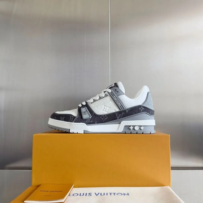 Louis Vuitton Trainer Sneaker WaterResistant 31515