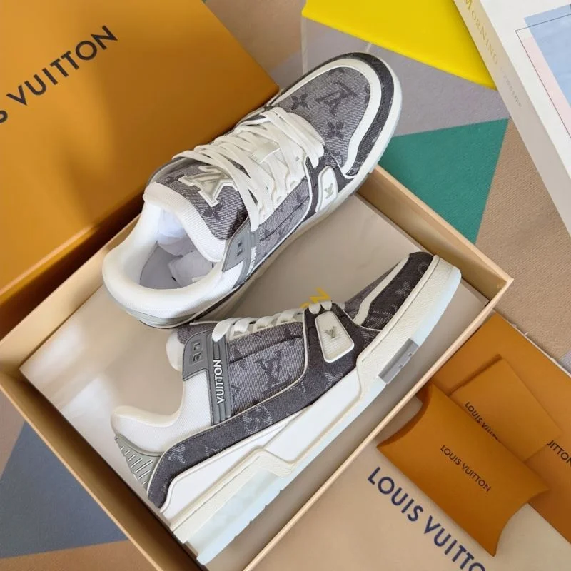 ComfortFit Louis Vuitton Trainer Sneaker 31503