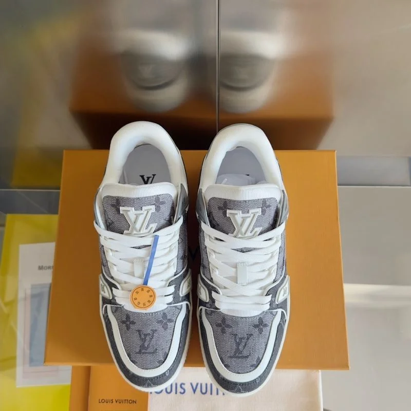 ComfortFit Louis Vuitton Trainer Sneaker 31503