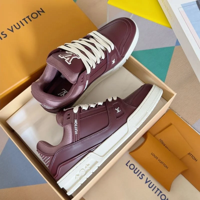 Refined Louis Vuitton Trainer Sneaker 31507