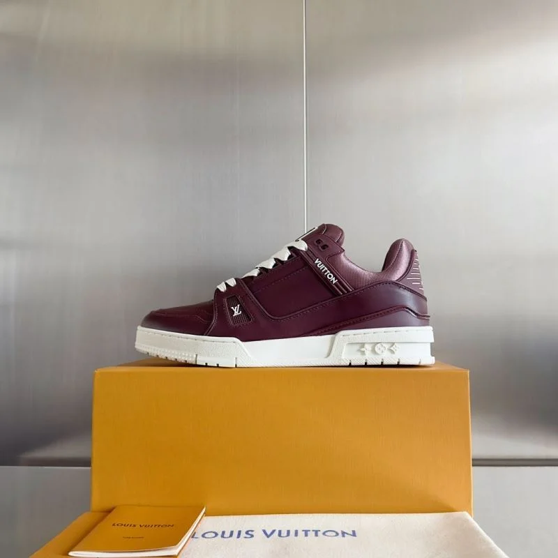 Refined Louis Vuitton Trainer Sneaker 31507