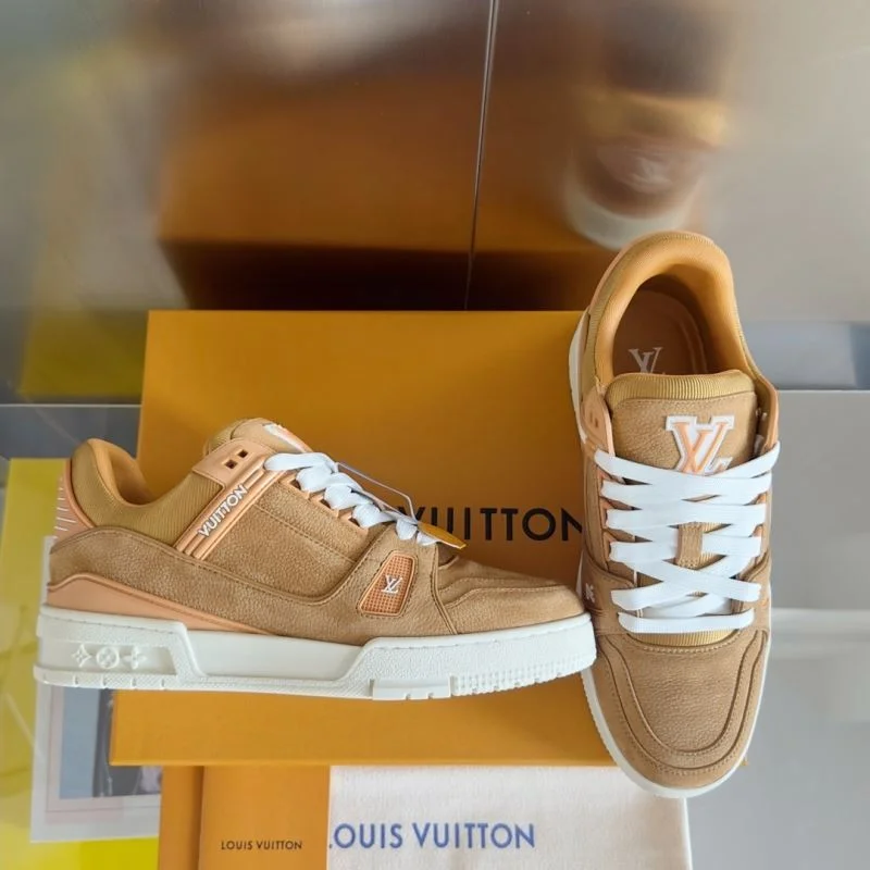 Louis Vuitton Trainer Sneaker TechFriendly 31500
