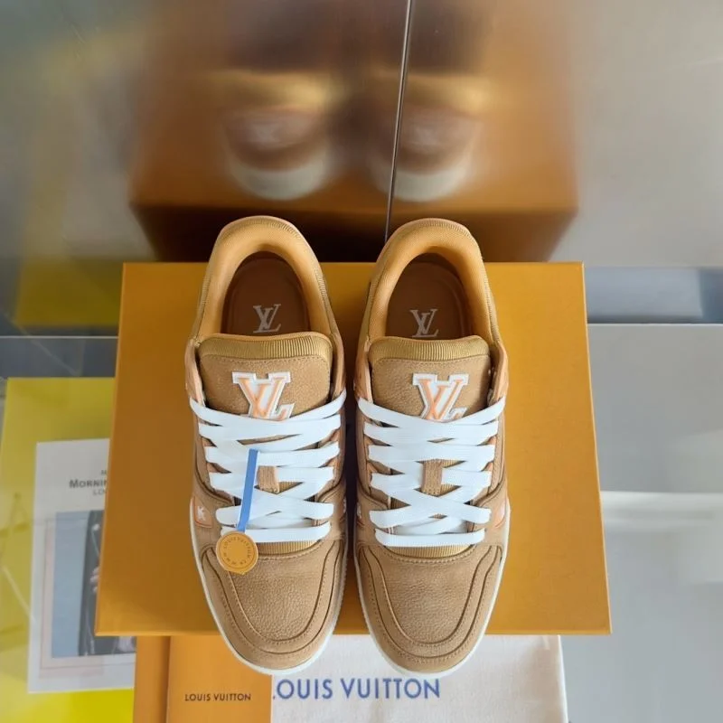 Louis Vuitton Trainer Sneaker TechFriendly 31500