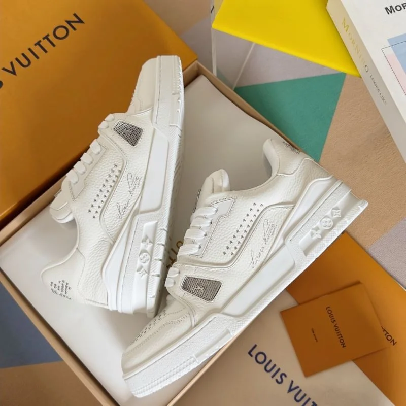 FashionForward Louis Vuitton Trainer Sneaker 31501