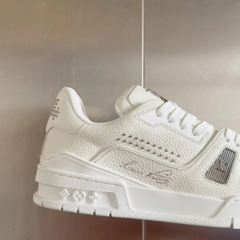 FashionForward Louis Vuitton Trainer Sneaker 31501