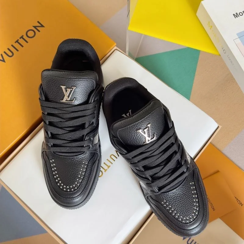 Louis Vuitton Trainer Sneaker WellDesigned 31510