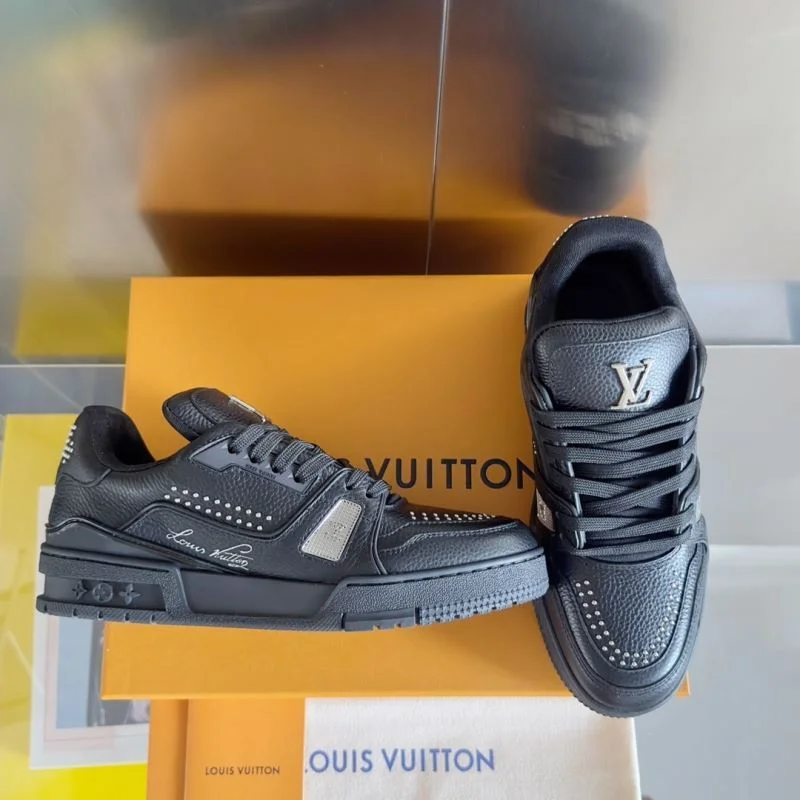 Louis Vuitton Trainer Sneaker WellDesigned 31510