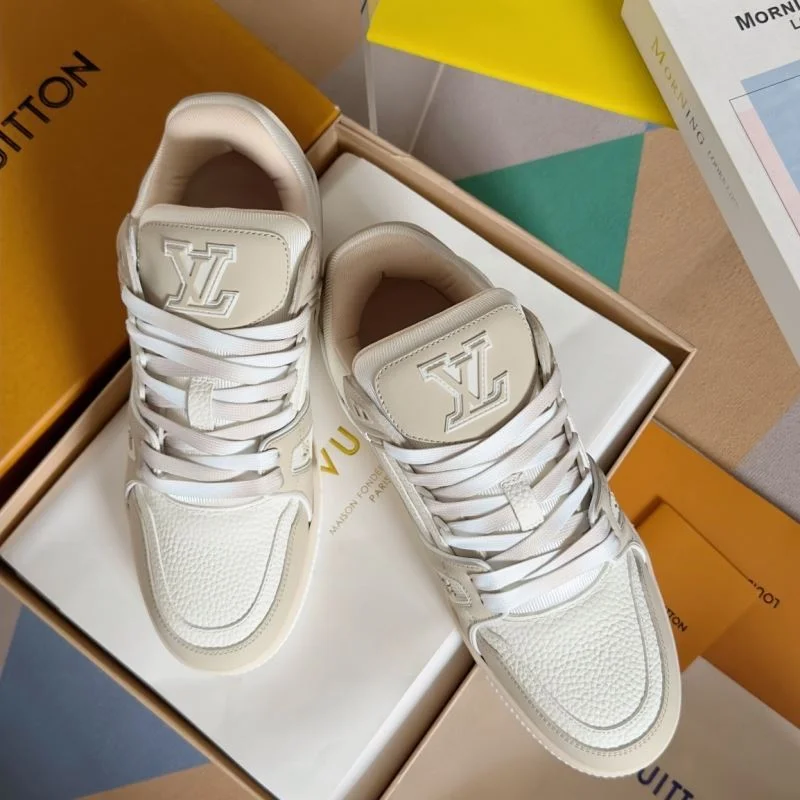Louis Vuitton Trainer Sneaker Lightweight 31502