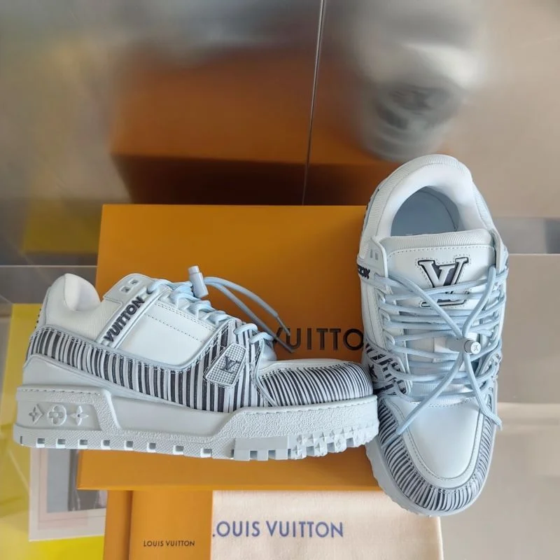 ComfortFit Louis Vuitton Trainer Sneaker 31504
