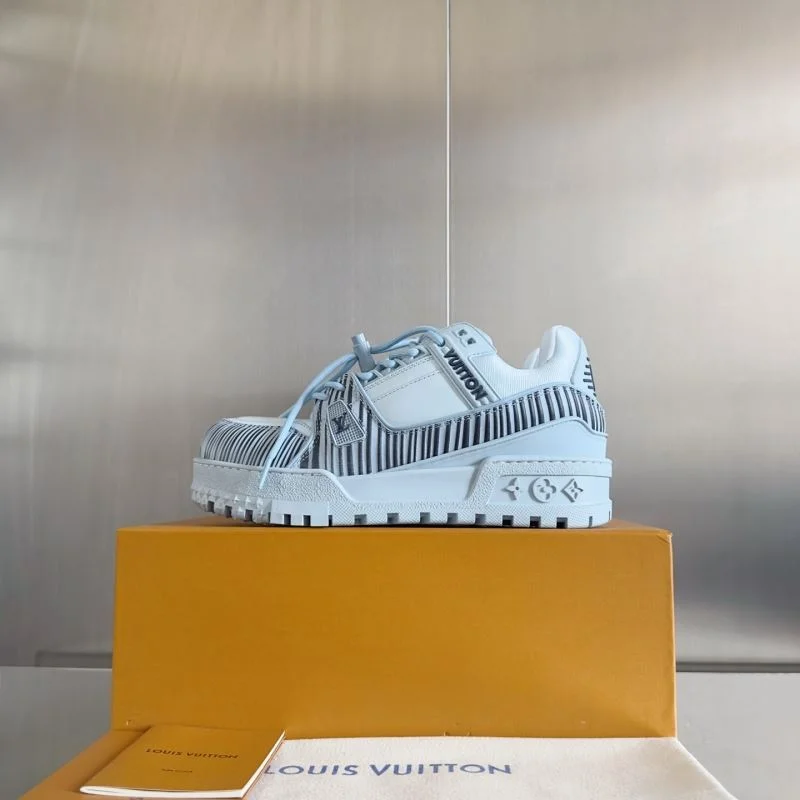 ComfortFit Louis Vuitton Trainer Sneaker 31504