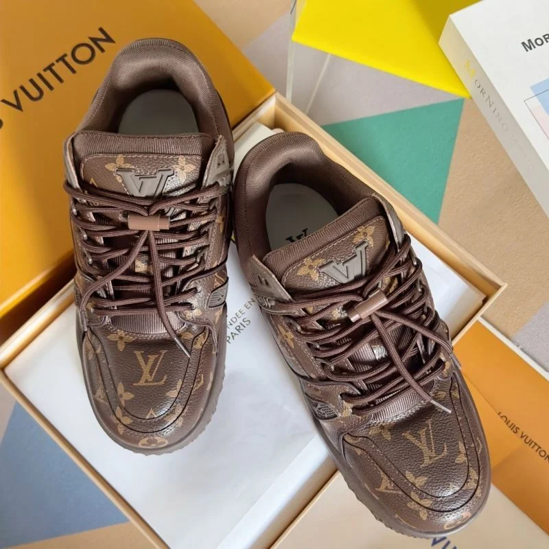 Louis Vuitton Trainer Sneaker Chic 31509