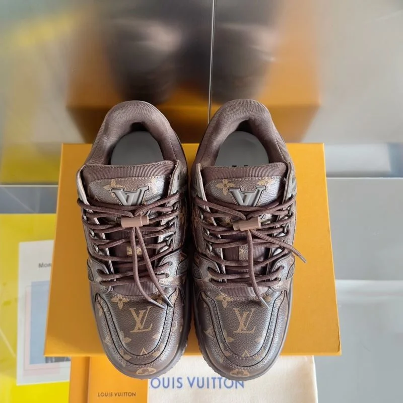 Louis Vuitton Trainer Sneaker Chic 31509