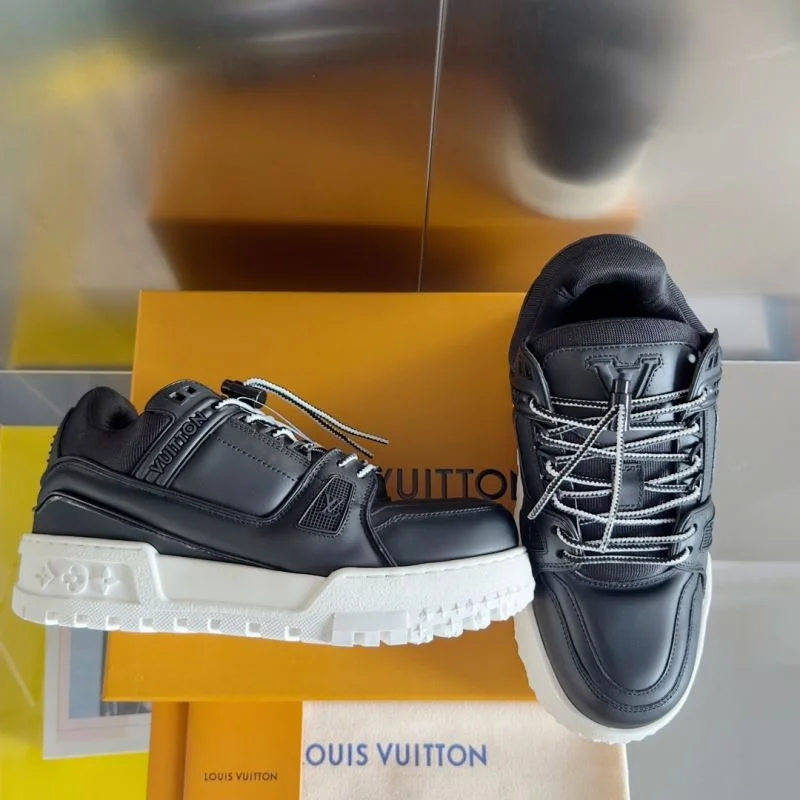 Louis Vuitton Trainer Sneaker EasyCare 31506