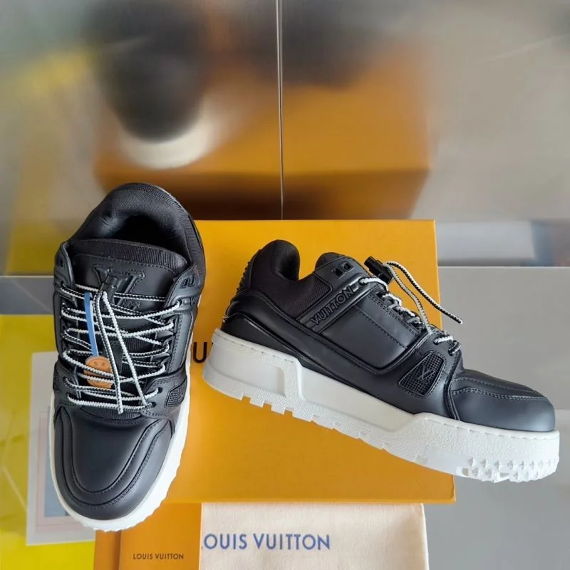 Louis Vuitton Trainer Sneaker EasyCare 31506