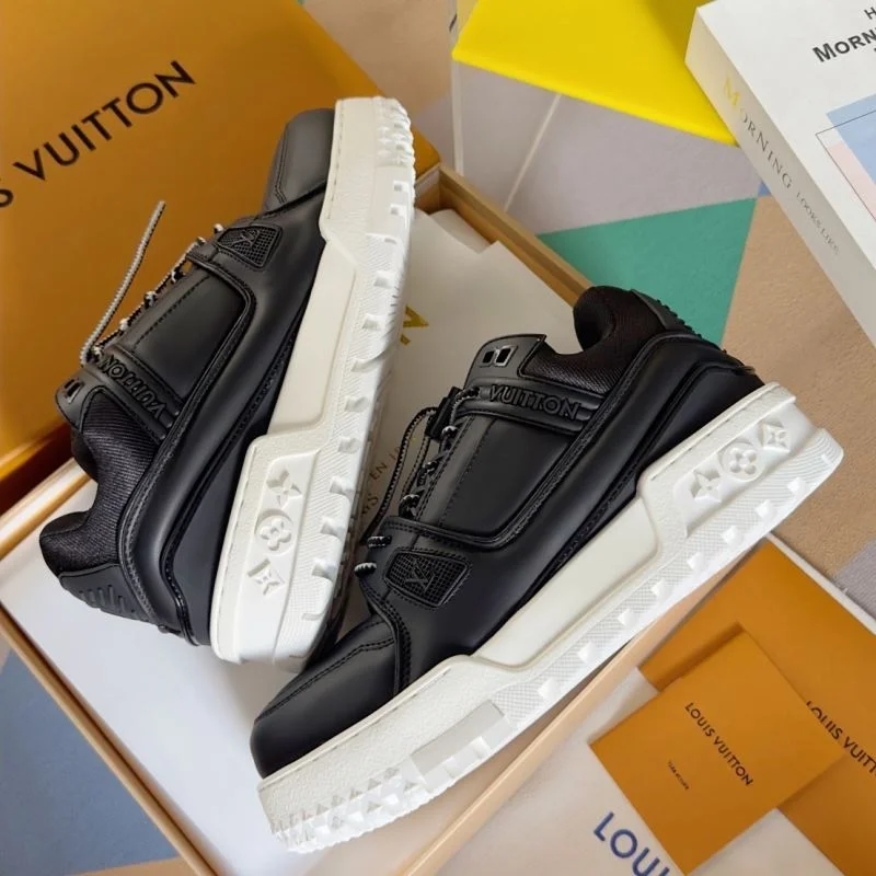 Louis Vuitton Trainer Sneaker EasyCare 31506