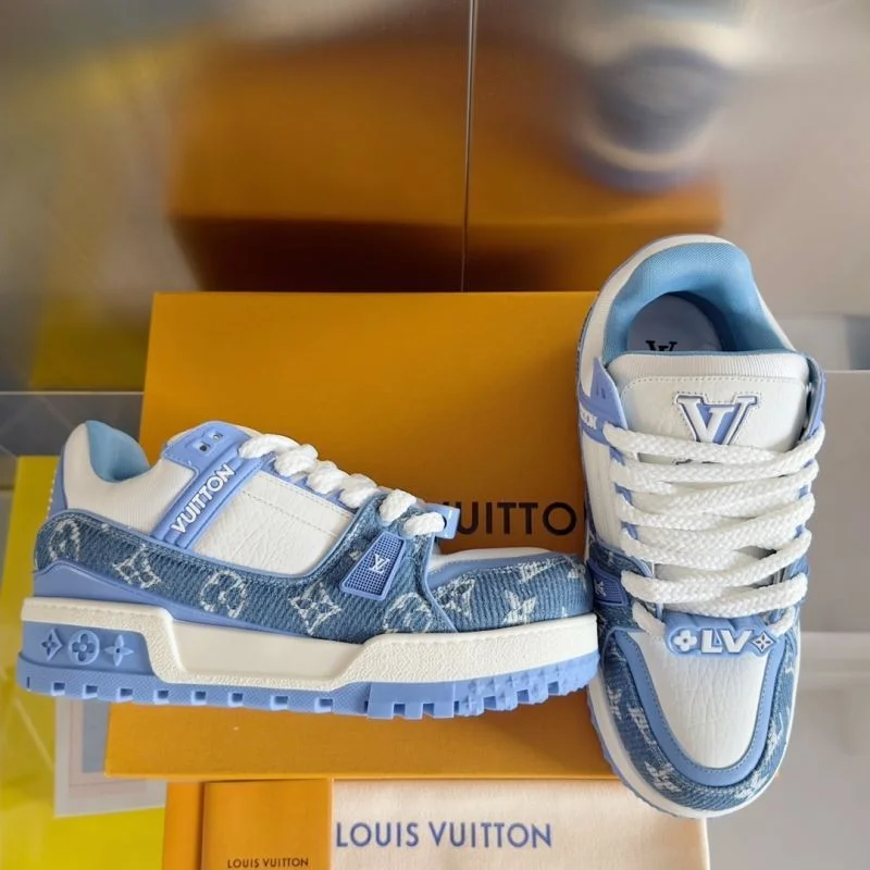 FashionForward Louis Vuitton Trainer Sneaker 31492