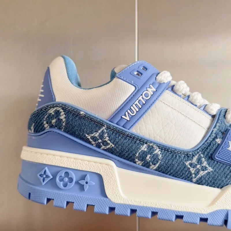 FashionForward Louis Vuitton Trainer Sneaker 31492