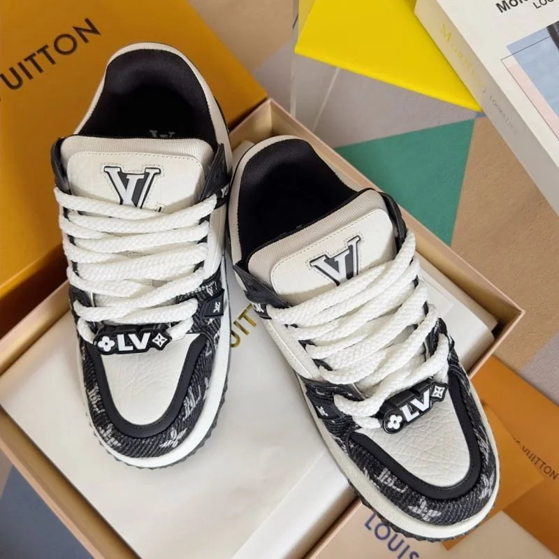 Louis Vuitton Trainer Sneaker Resilient 31487