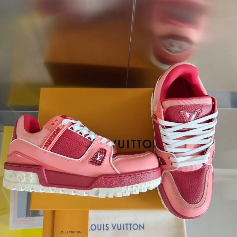 Louis Vuitton Trainer Sneaker Durable 31505