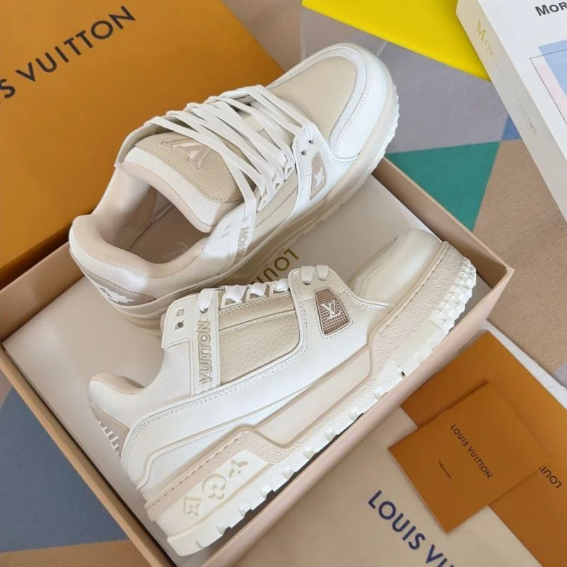 ModernLook Louis Vuitton Trainer Sneaker 31482