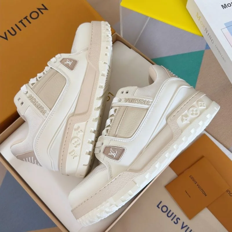 ModernLook Louis Vuitton Trainer Sneaker 31482
