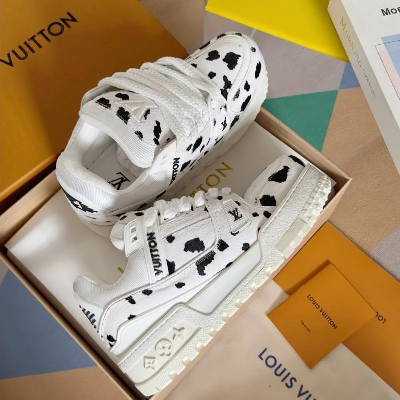 TimelessDesign Louis Vuitton Trainer Sneaker 31485