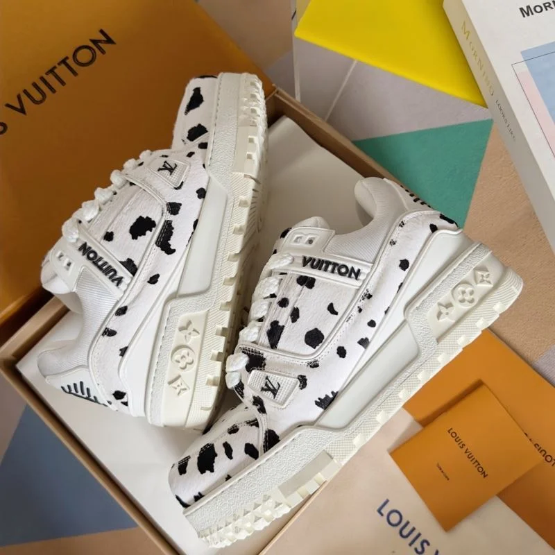 TimelessDesign Louis Vuitton Trainer Sneaker 31485