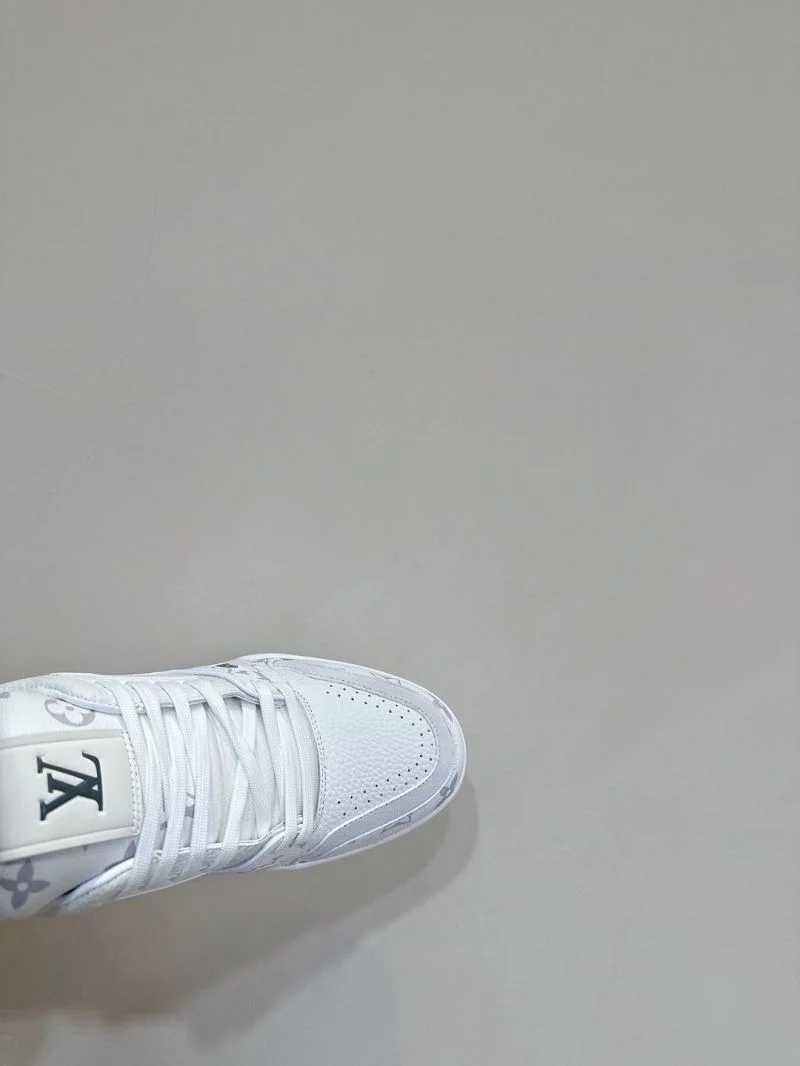 Louis Vuitton Trainer Sneaker Efficient 31499