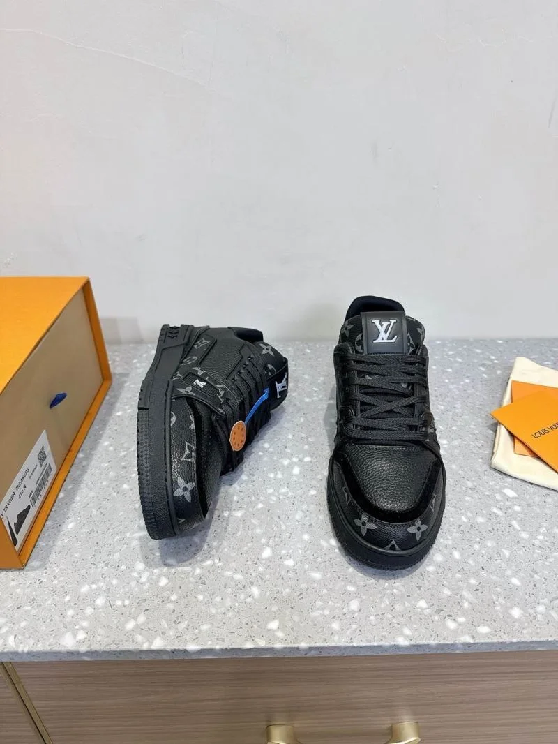 Louis Vuitton Trainer Sneaker Bright 31497