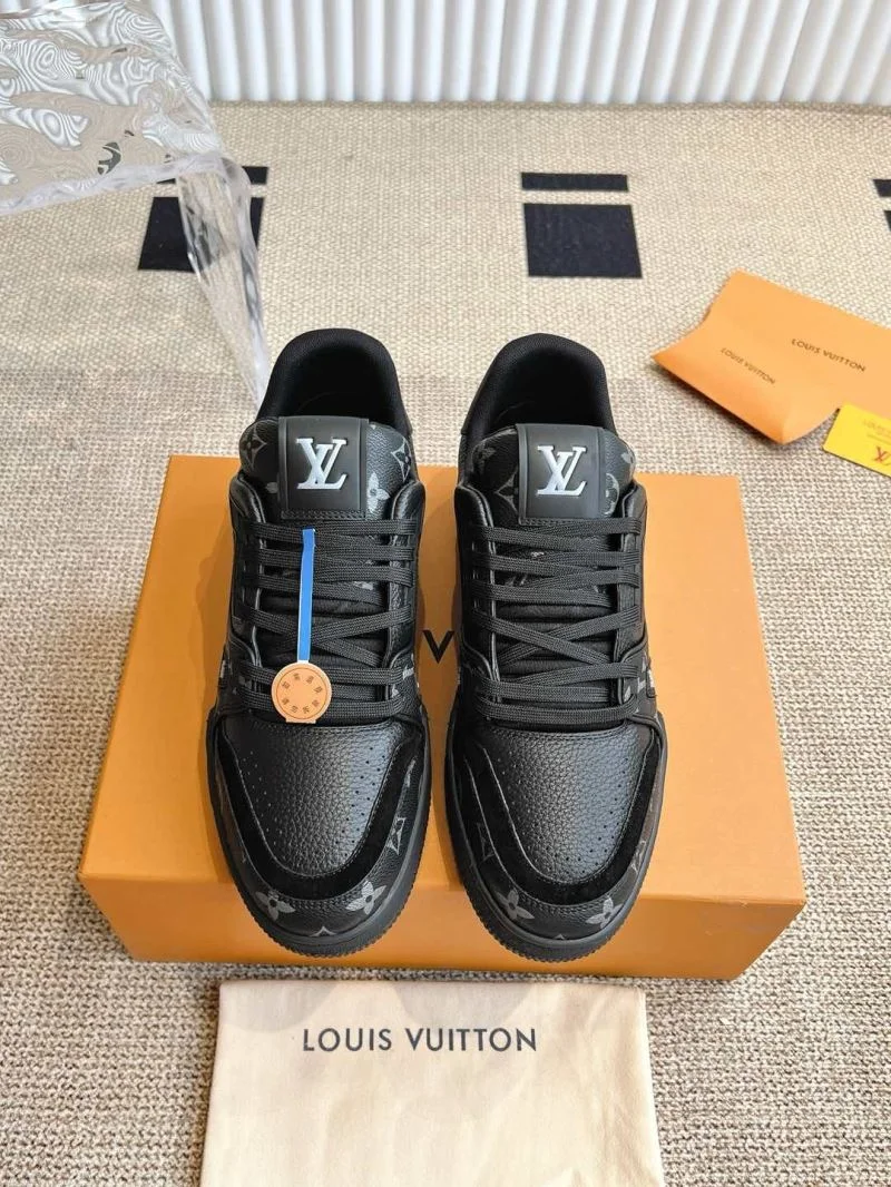 SmartChoice Louis Vuitton Trainer Sneaker 31494