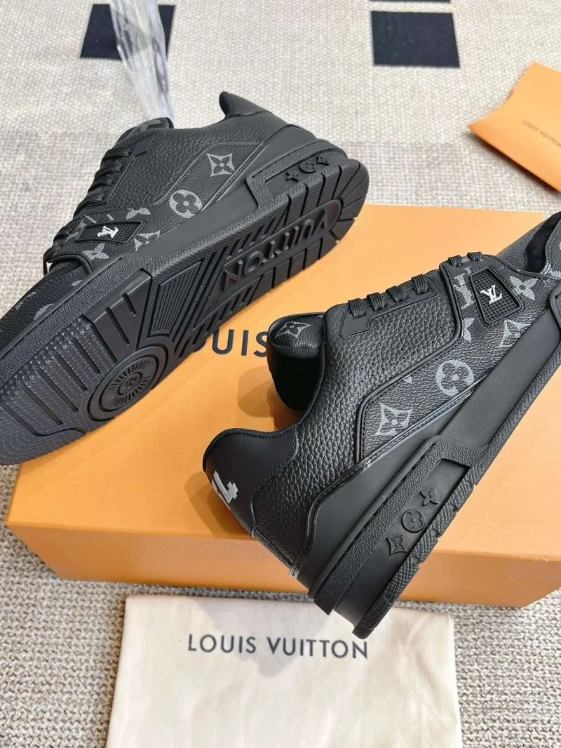SmartChoice Louis Vuitton Trainer Sneaker 31494
