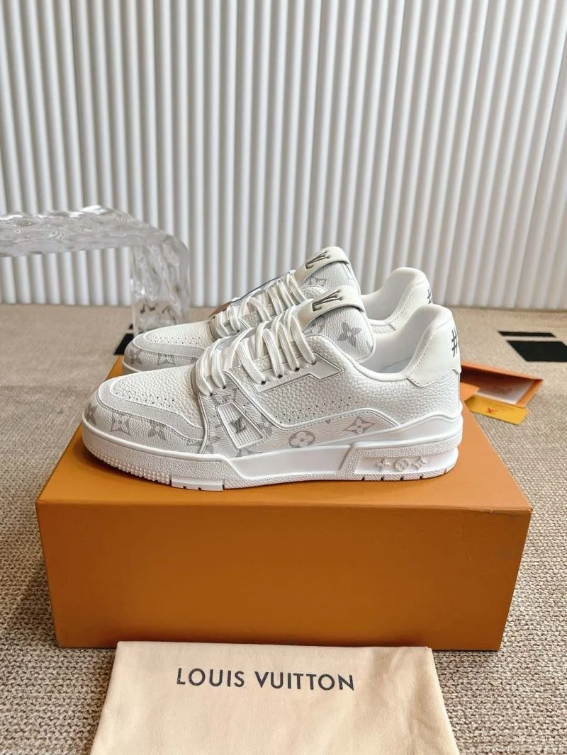 Sporty Louis Vuitton Trainer Sneaker 31484