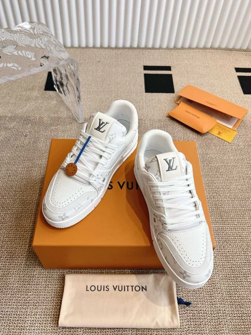 Sporty Louis Vuitton Trainer Sneaker 31484