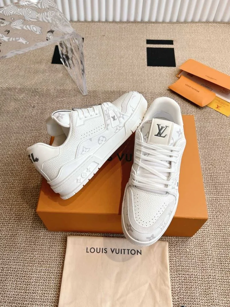 Sporty Louis Vuitton Trainer Sneaker 31484