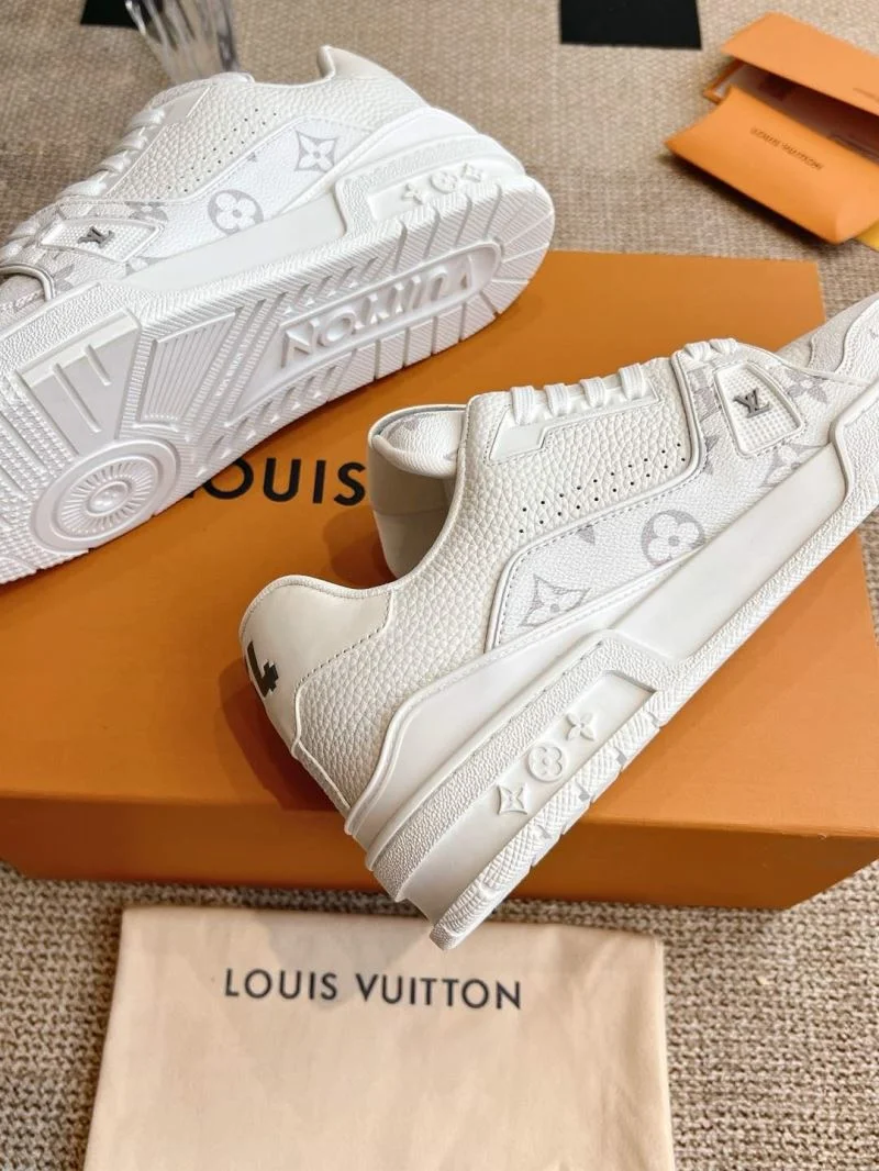 Sporty Louis Vuitton Trainer Sneaker 31484
