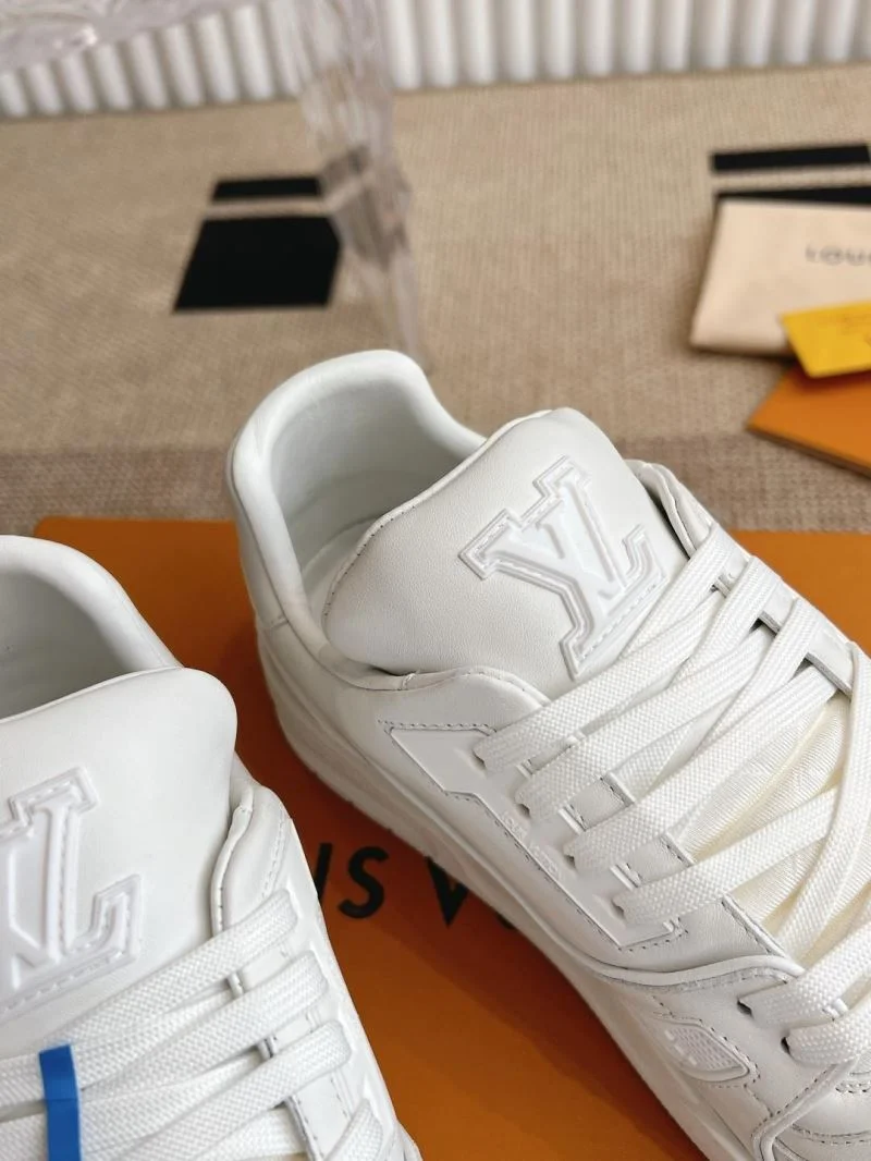 Louis Vuitton Trainer Sneaker Trendsetting 31481