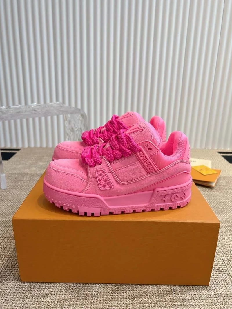 RelaxedFit Louis Vuitton Trainer Sneaker 31479