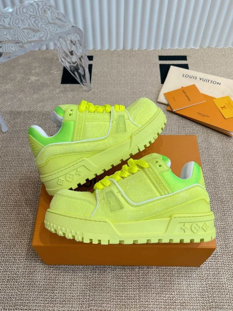 Louis Vuitton Trainer Sneaker Lightweight 31478