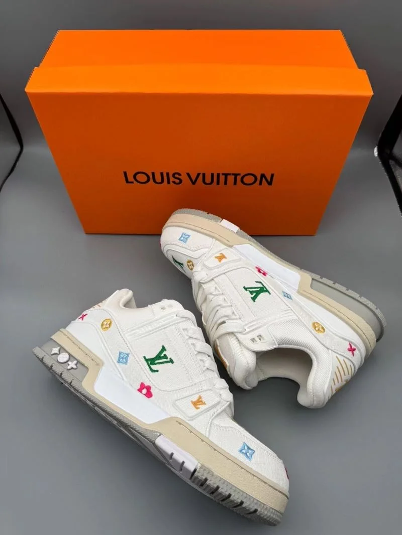 Louis Vuitton Trainer Sneaker Classic 31477