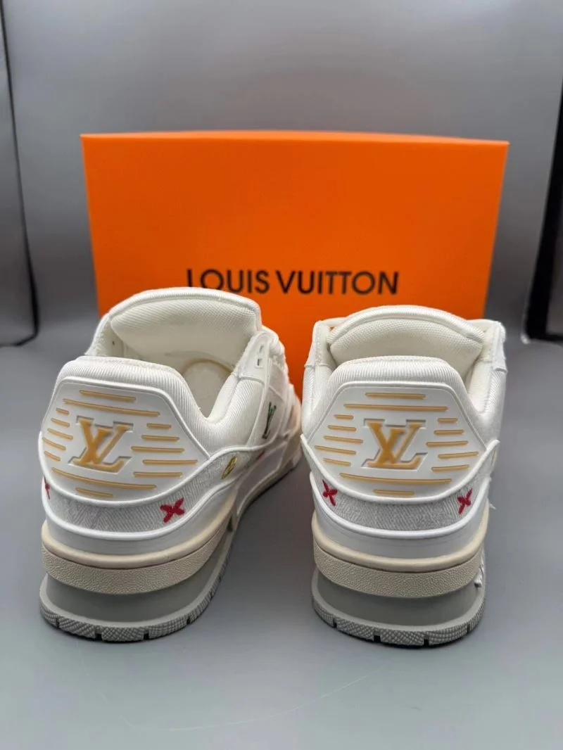Louis Vuitton Trainer Sneaker Classic 31477