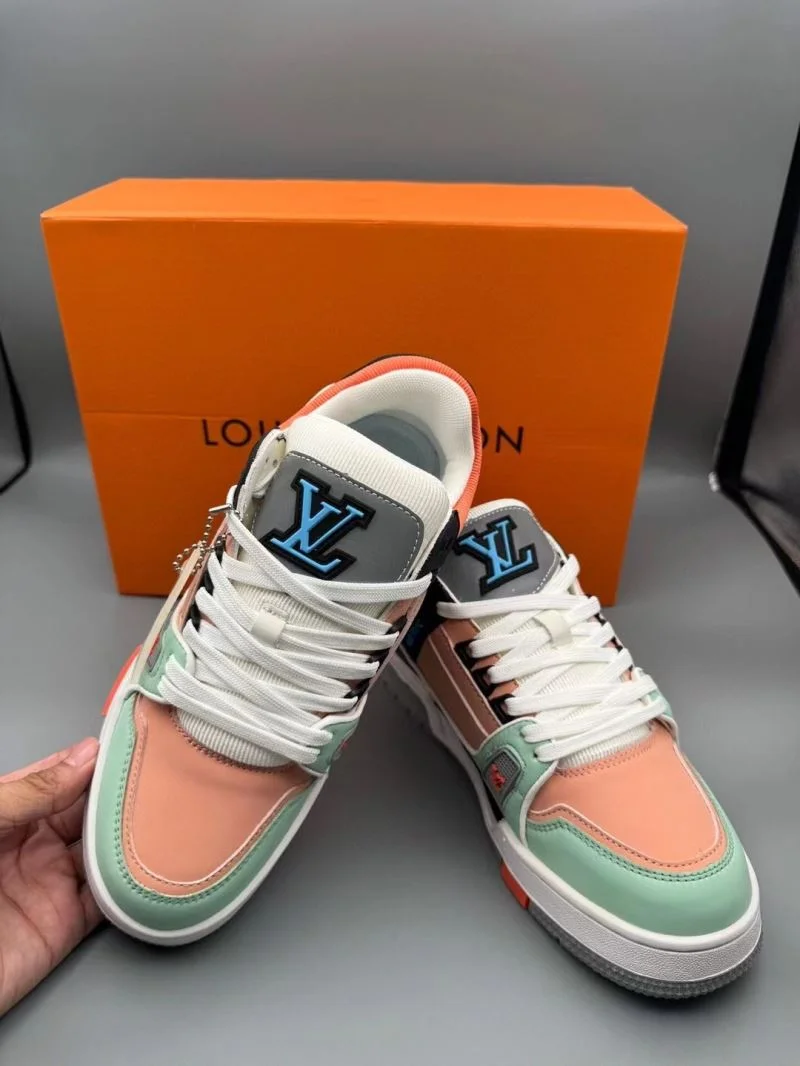 Louis Vuitton Trainer Sneaker TimelessDesign 31473