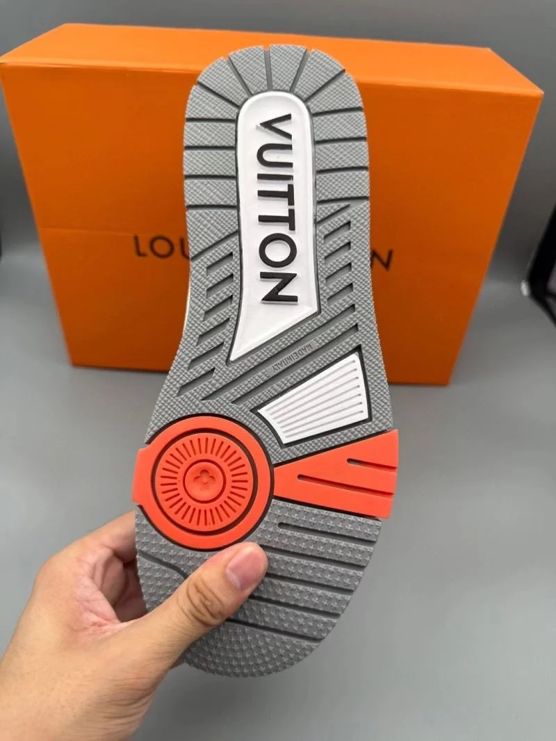 Louis Vuitton Trainer Sneaker TimelessDesign 31473