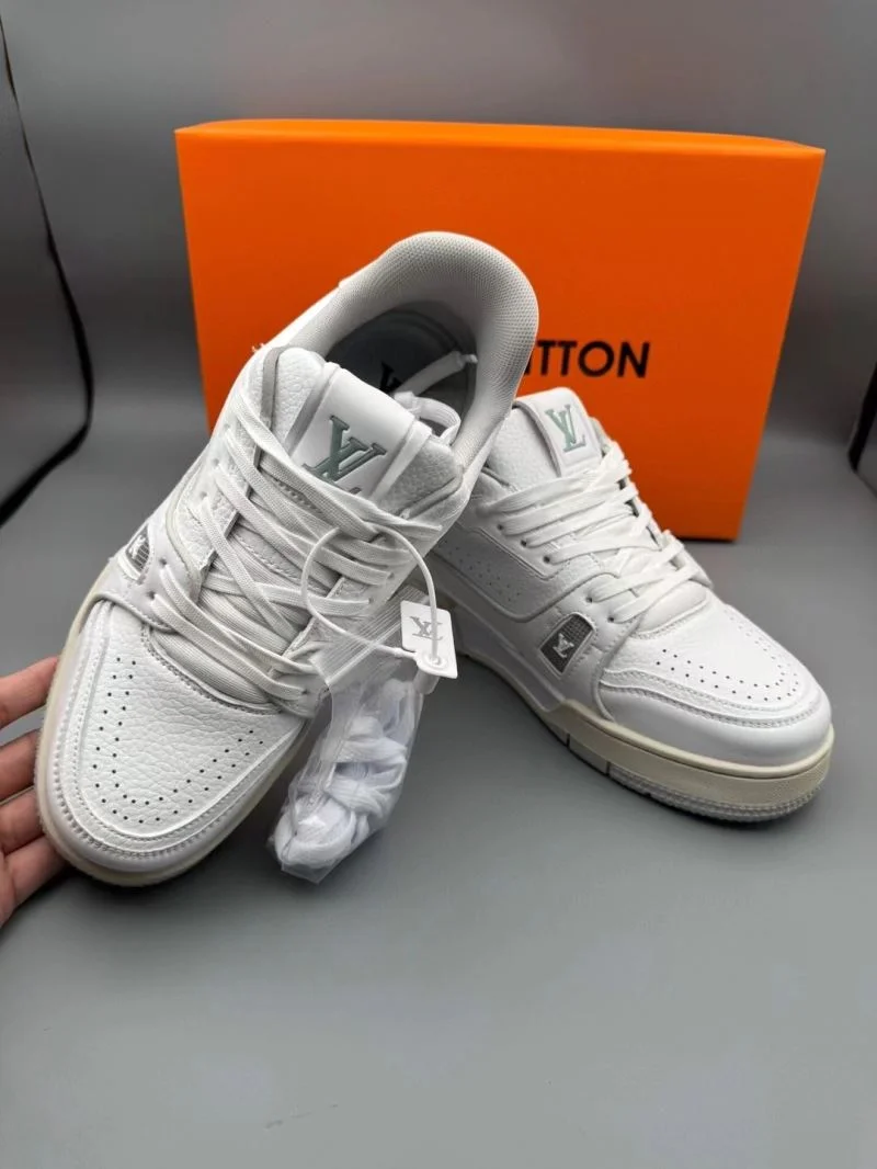 Premium Louis Vuitton Trainer Sneaker 31448