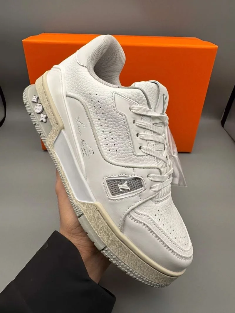 Premium Louis Vuitton Trainer Sneaker 31448