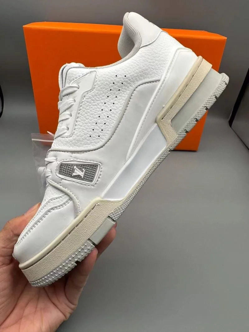 Premium Louis Vuitton Trainer Sneaker 31448