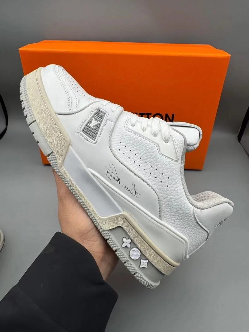Premium Louis Vuitton Trainer Sneaker 31448